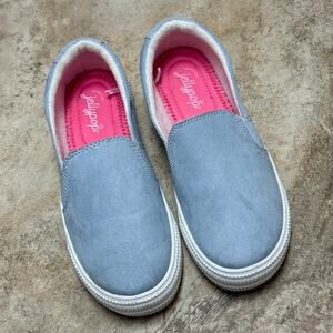 Jellypop Women's Isaiah Slip On Sneakers baby blue vegan suede.  Size 8 estimate